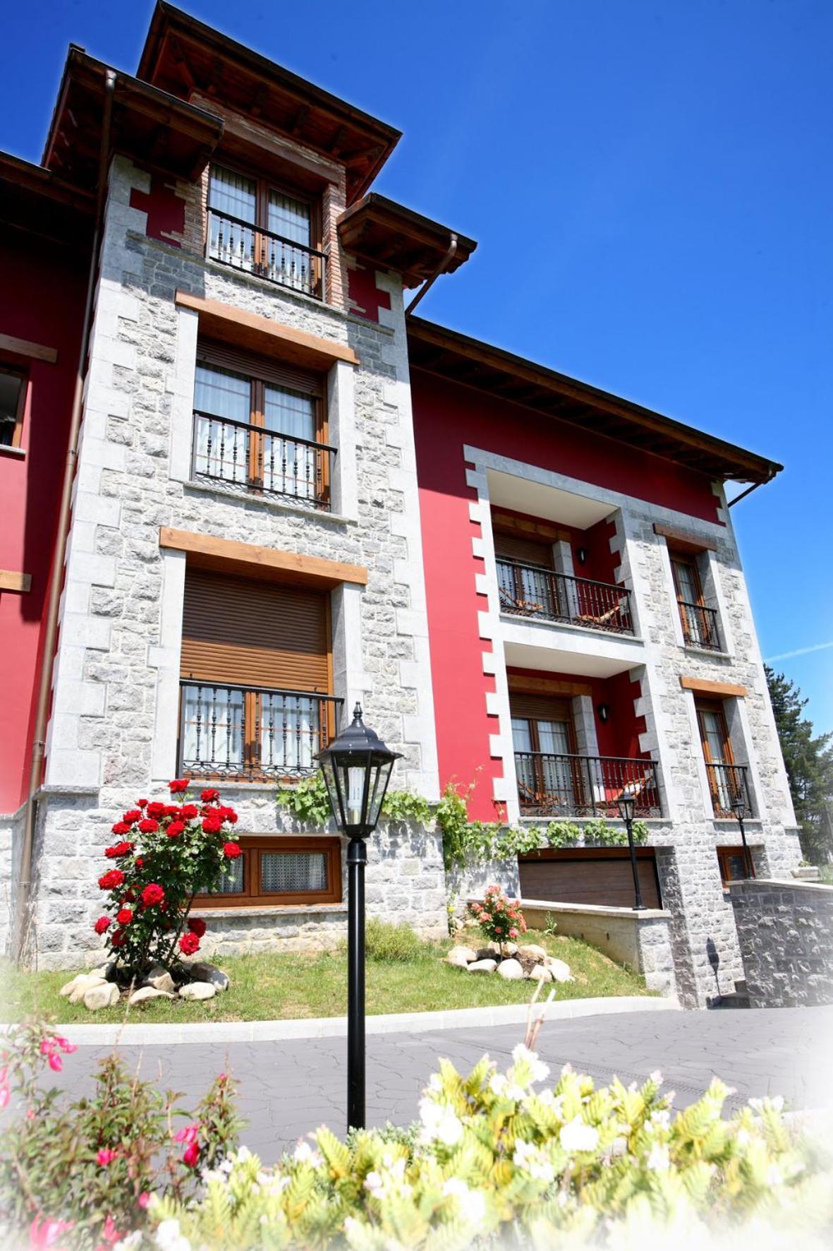 Apartamentos Rurales La Vina Onís Εξωτερικό φωτογραφία